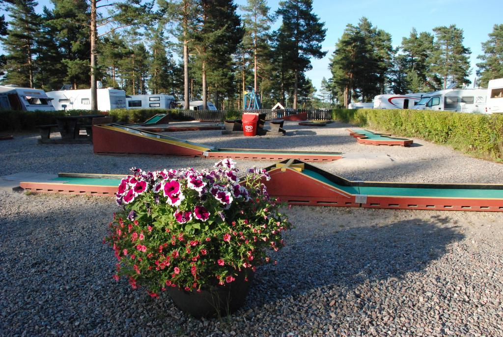 Hostel Hudiksvall Malnbaden Camping Exterior foto